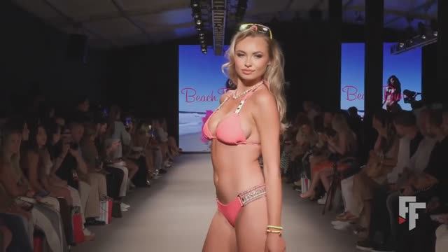 Beach Bunny _ Resort 2024 _ Full Show