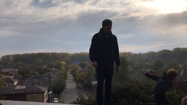 А ну валите отсюда! Эрвин Миден, оригинальный черниговский экскурсовод! смотреть онлайн