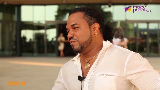 Сочинцы и гости города зажгли под вечерним небом в ритмах сальсы смотреть онлайн