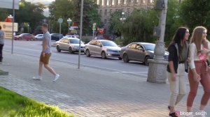 Пранк / Шлёпаю девушек по попе / Не то, что вы подумали / Блогер Серж