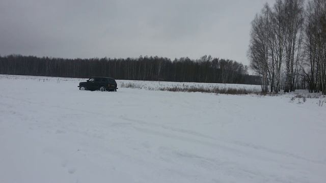 2012 ВАЗ 2131 НИВА по снегу (LADA 4X4 NIVA 5D ON SNOW) смотреть онлайн