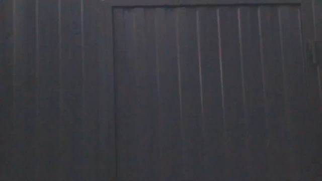 Забор из профнастила с 24 просечкой и откатными воротами смотреть онлайн