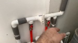 warm floor / Монтаж тёплого водяного пола в санузле (ванной)