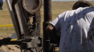 Работа пом-бурильщика на платформе по бурению на нефть в С Ш А .