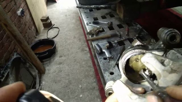 Зачем нужно менять тормозную жидкость? смотреть онлайн