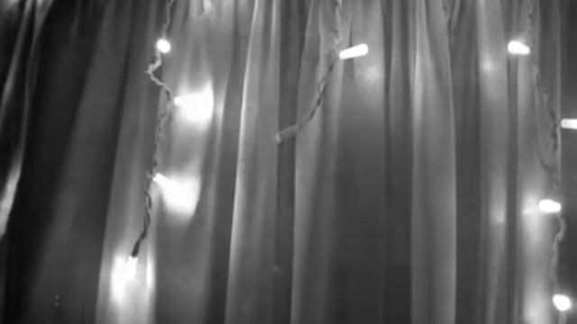 Светодиодная гирлянда для улицы Бахрома белые огни с мерцанием 3 метра для украшения фасада зданий смотреть онлайн