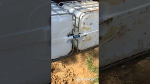 Как соединить два куба для воды.