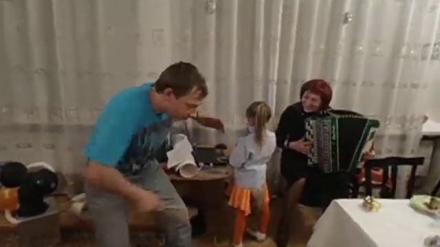 Кастаньеты с лихвой компенсируют сломаную ногу!!! смотреть онлайн