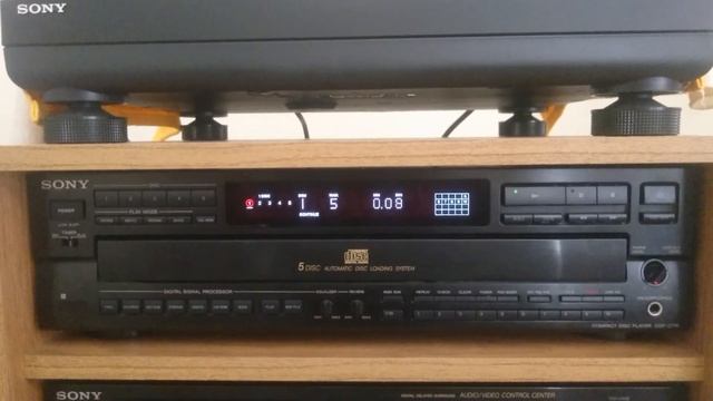 Vintage Cd Player Sony Cdp C715 смотреть онлайн