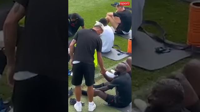 Daniel Maldini saluta i compagni dopo il trasferimento e Bakayoko lo scopre in diretta "spezia" смотреть онлайн