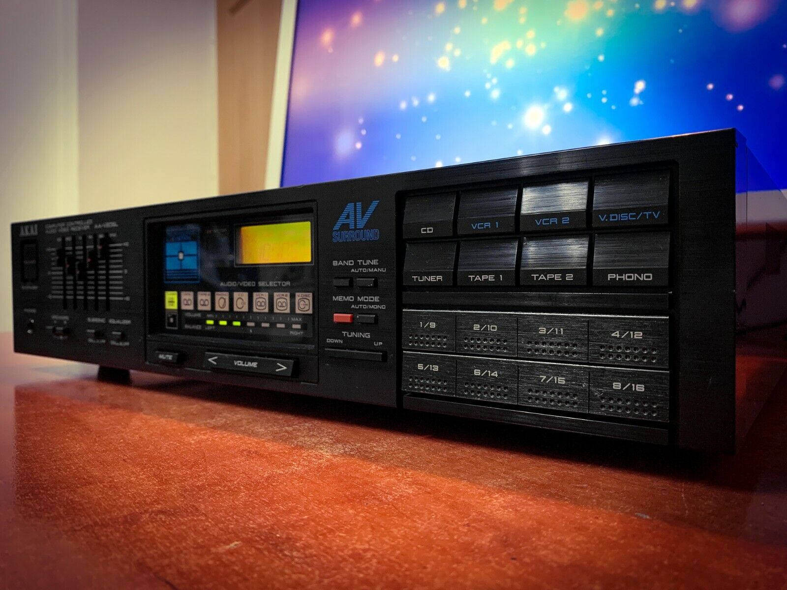 AKAI AA-V205L RARE 1986 год Vintage Stereo Receiver-ЯПОНИЯ