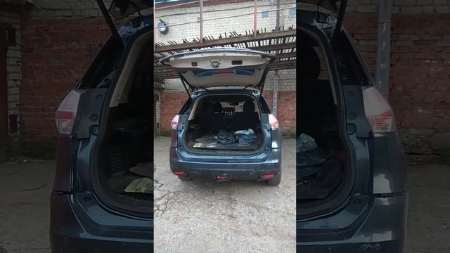 Дверь задка Nissan X Trail. Ремонт внутренней части смотреть онлайн