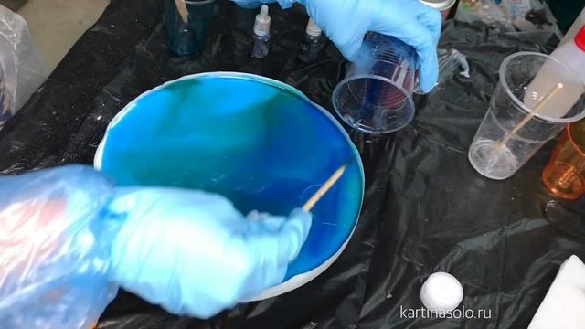 Картина эпоксидной смолой. Рисуем океан. Resin ocean painting смотреть онлайн