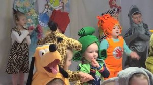 Песня про маму (Есть у слоника мама носатая...) | 8 марта 2022