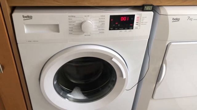 Beko WTK104121W very unbalanced quick 60°c final spin (600 rpm) смотреть онлайн