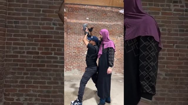 Self defense against Mom - Anwar Jibawi смотреть онлайн