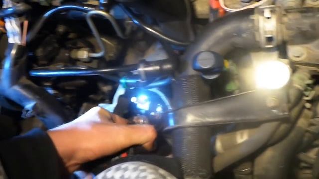 Peugeot 307 hdi 110 demontarz wymiana rozrusznika zuzytego na zregenowany (odpalanie starter)) смотреть онлайн