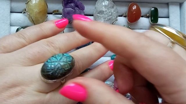 Каменная лавка (флюорит, апатит, кошачий глаз, лунный камень, аметист,жеоды, фигурки из камня) смотреть онлайн