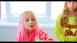 СПОР В ШКОЛЕ. ОКАЖЕТСЯ ли МАРГО ЛУЧШЕЙ СЕСТРОЙ?