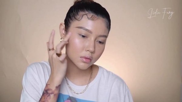 GLASS SKIN OR CLOUD SKIN EDITORIAL MAKEUP