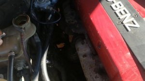 Как избавиться от воздушной пробки в системе охлаждения двигателя. Mercedes w124 e300.