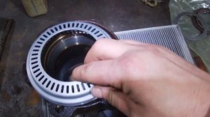 Замена сальника ступицы Mercedes SPRINTER 5-t