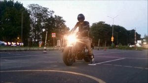 Yamaha MT-07 wheelies & burnout