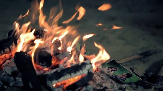 Giật Mình Trong Đêm - Tuấn Hưng [OFFICIAL MV HD] смотреть онлайн