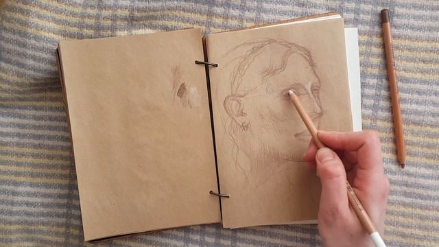 ASMR drawing in sketchbook| No talking |АСМР рисование карандашом смотреть онлайн