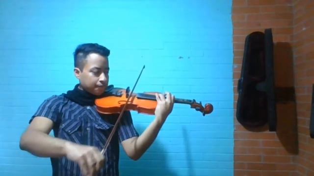 Sad song on a 4/4 size violin (Mr.Krabs) смотреть онлайн