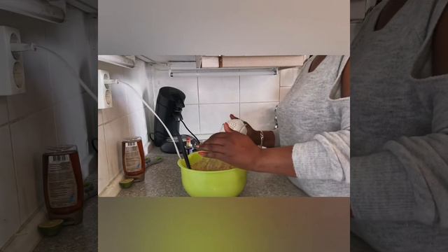Chocolate Chip, Chia Seeds, Banana Bread. смотреть онлайн