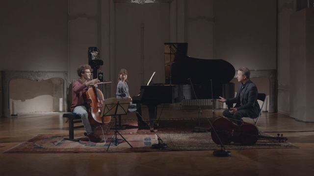 CELLO masterclass by @marccoppey7004, 7 Variations on 'Bei Männern welche Liebe fühlen' by Beethove смотреть онлайн