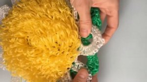 Вязание крючком мочалки "Ромашка". Вывязываем зелёные лепестки и манжет ручки.