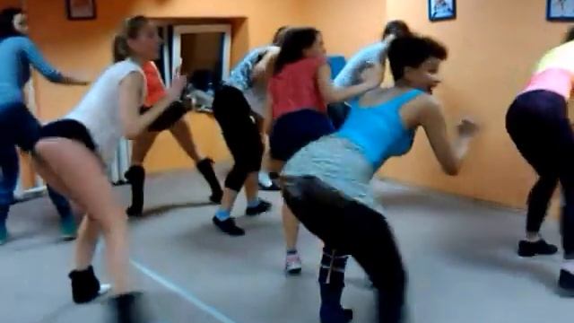 Brasilian booty in Minsk by Marcia смотреть онлайн