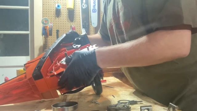 Clutch and Oiler Removal on chainsaw Echo CS4510 смотреть онлайн