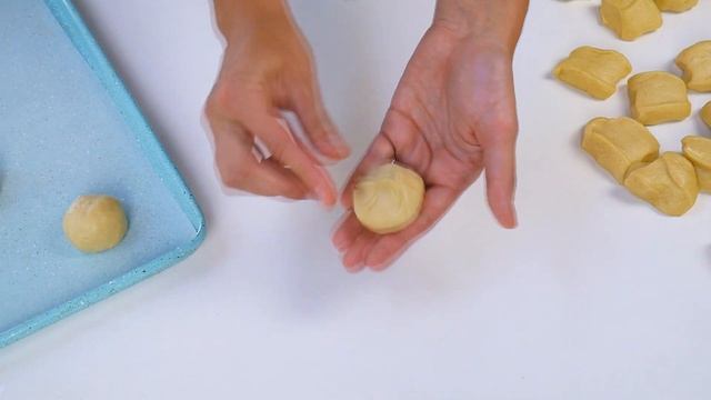 Сладкие Булочки покрытые сверху Песочным Печеньем. Мексиканские булочки Кончас смотреть онлайн