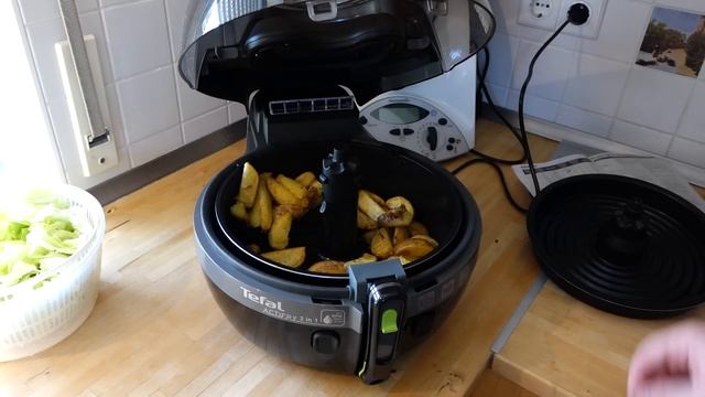 Tefal ActiFry 2in1 - LOW FAT Kartoffel Wedges & Lachs Rezepte (deutsch) смотреть онлайн