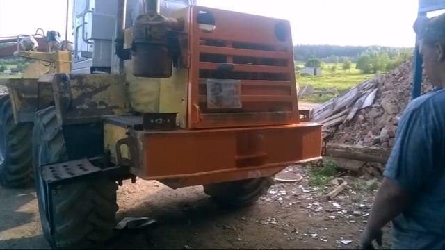 Возрождение фронтального погрузчика ТО-18 "Амкадор". Процесс покраски. смотреть онлайн