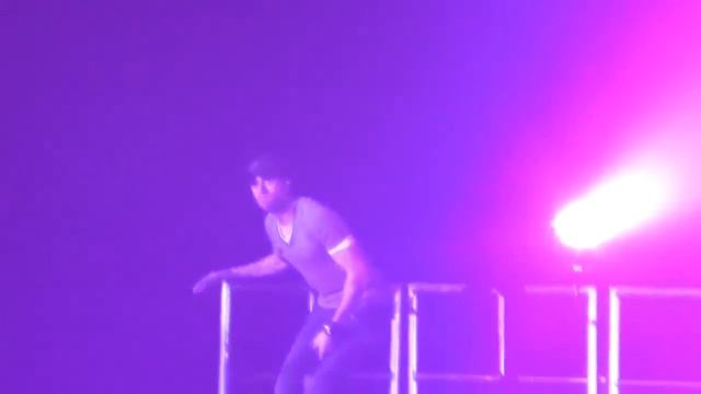 Enrique Iglesias (Энрике Иглесиас) Saint-Peresburg 11.04.2011 смотреть онлайн