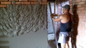 Как правильно штукатурить цементной штукатуркой.