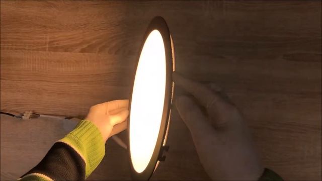 Černý vestavný LED panel 18W kulatý 225mm teplá bílá | LEDsviti.cz смотреть онлайн