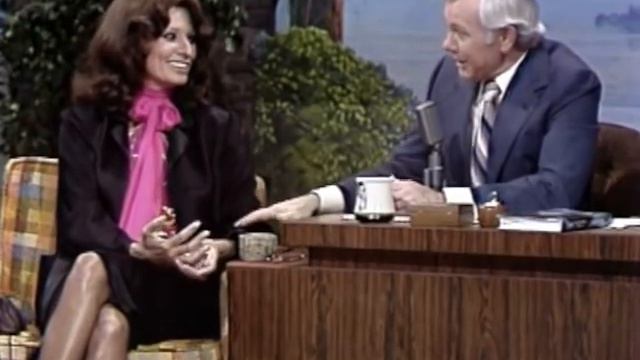 Sophia Loren Talks Growing Up In War, Acting, And Her Success - Carson Tonight Show - 02/27/1979 смотреть онлайн