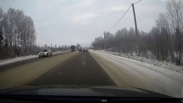 Трасса Рыбинск (центр) - Ярославль(через город, вечер). Русская зима! Driving in Russian Winter! смотреть онлайн