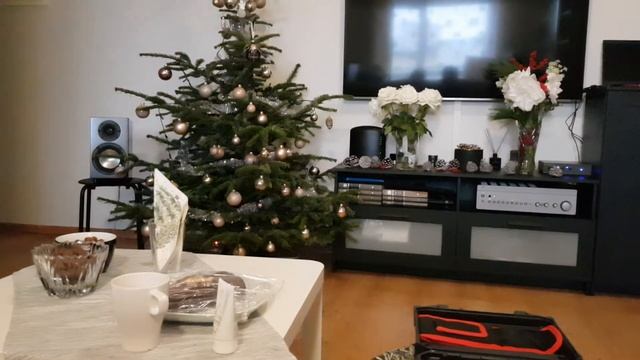 Canton Karat 702, NAD C355bee, Cambridge Audio DacMagic смотреть онлайн