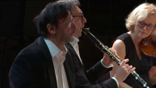 Ravel : Introduction et Allegro pour flûte, clarinette, harpe et quatuor à cordes sous la directi..