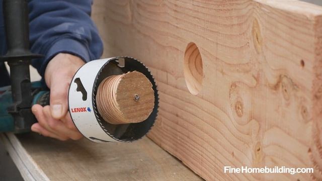 How to Enlarge a Hole With a Hole Saw смотреть онлайн