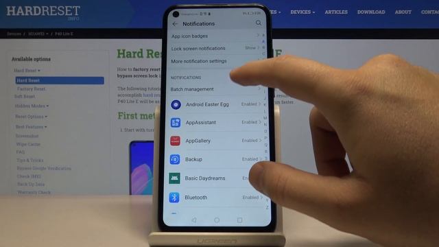 How to Personalize Notifications on Huawei P40 Lite E - Customize Lock Screen Alerts смотреть онлайн