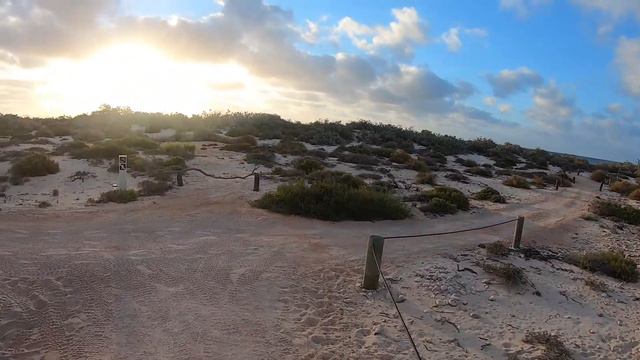 In, Out and About anti-clockwise Australia 2021 || Episode 27 || Sal Salis || Ningaloo Reef смотреть онлайн