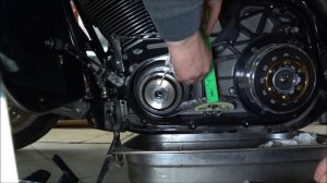 15.100 Harley-Davidson Появился вой в двигателе. Натяжение цепи праймери.