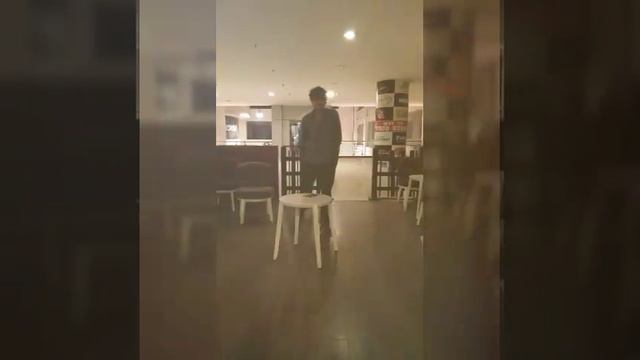 Nucleya Dance In Empress Mall
